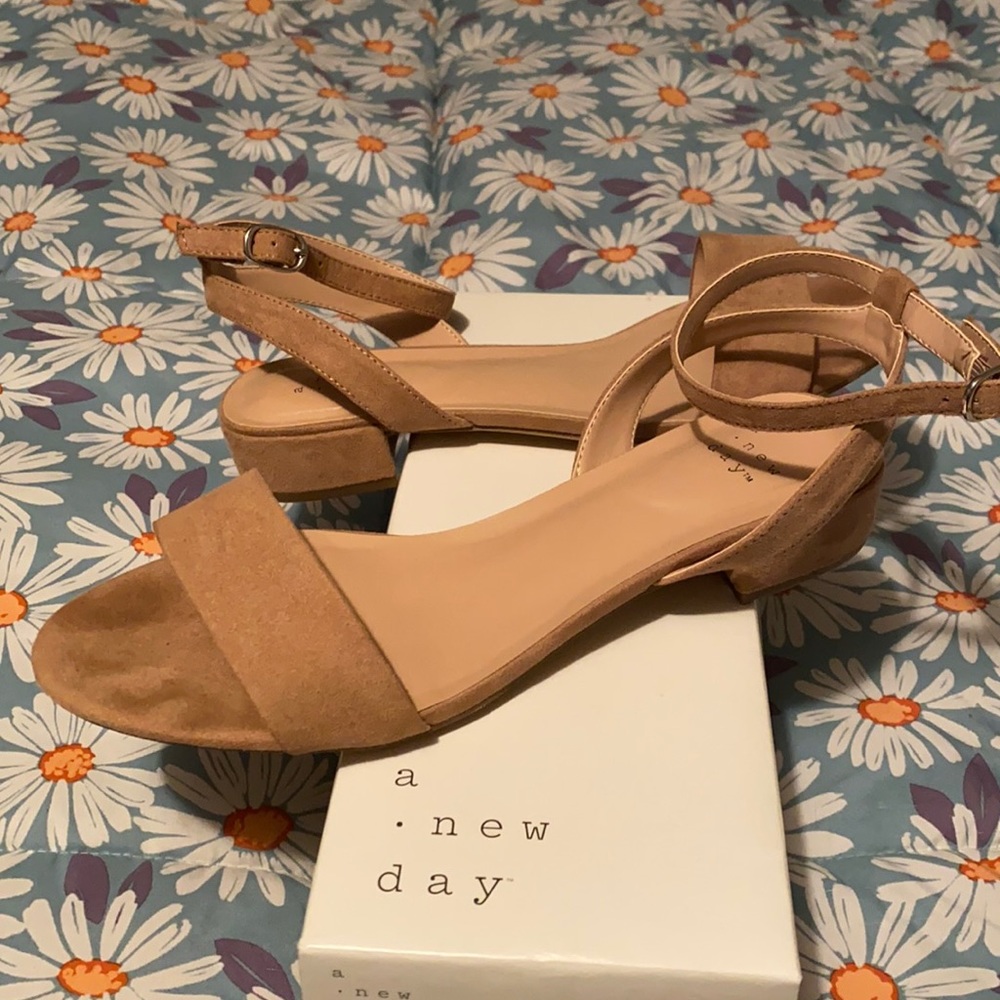 Suede taupe small block heel